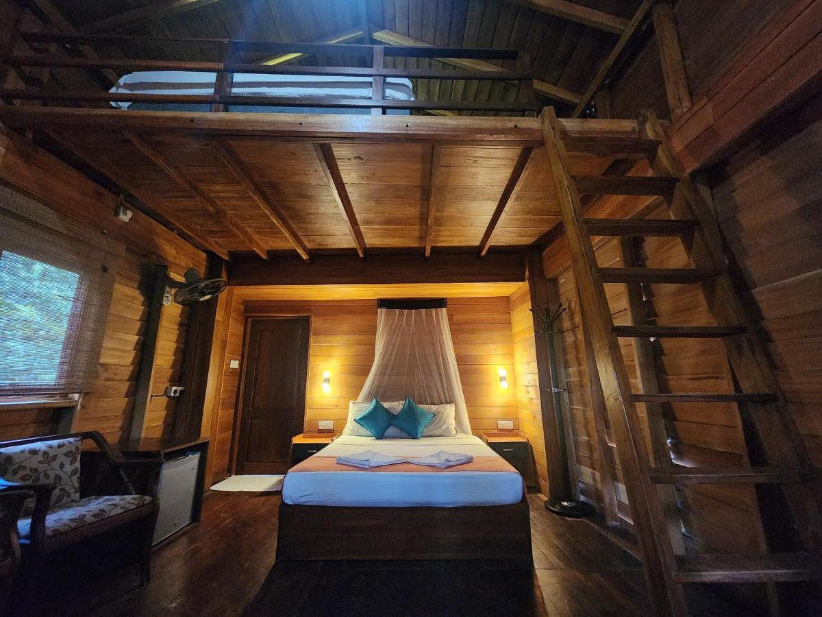 Bed and Breakfast Wilpattu Tree House Nochchiyagama Exterior foto