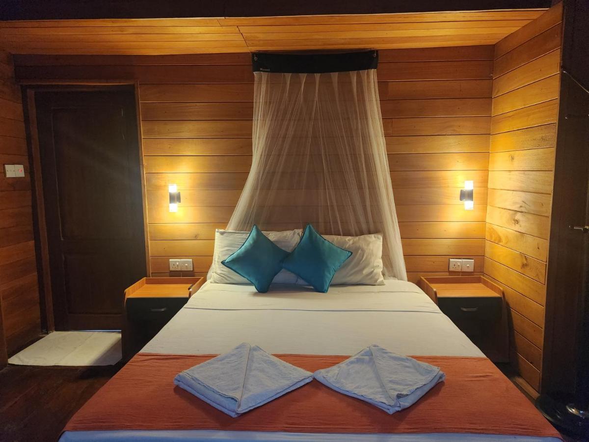 Bed and Breakfast Wilpattu Tree House Nochchiyagama Exterior foto