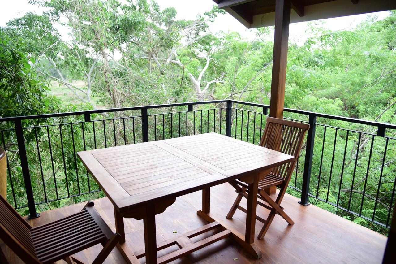 Bed and Breakfast Wilpattu Tree House Nochchiyagama Exterior foto