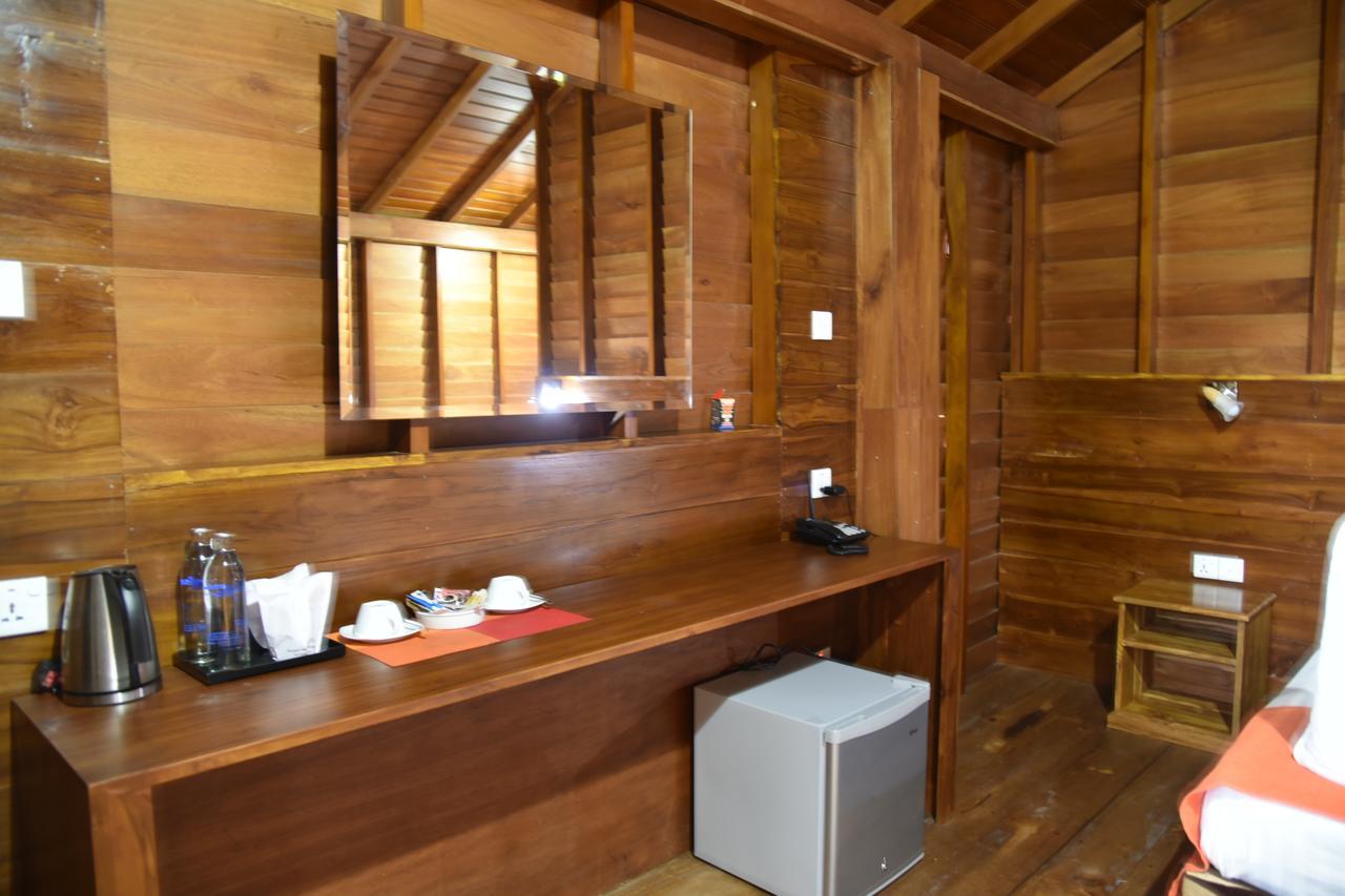 Bed and Breakfast Wilpattu Tree House Nochchiyagama Exterior foto